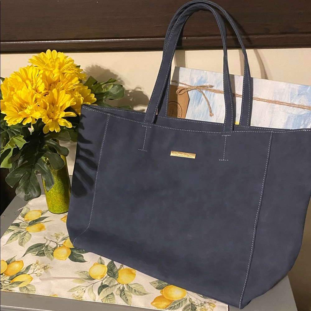 Blue Oscar de la renta large tote!